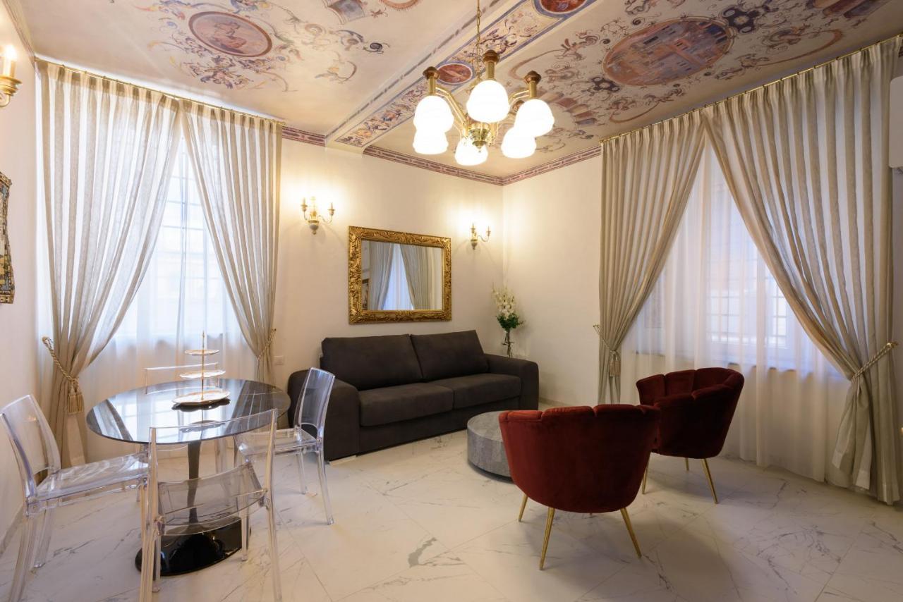 סיינה Domus Nannini Spa - L' Arco Di Matteotti מראה חיצוני תמונה