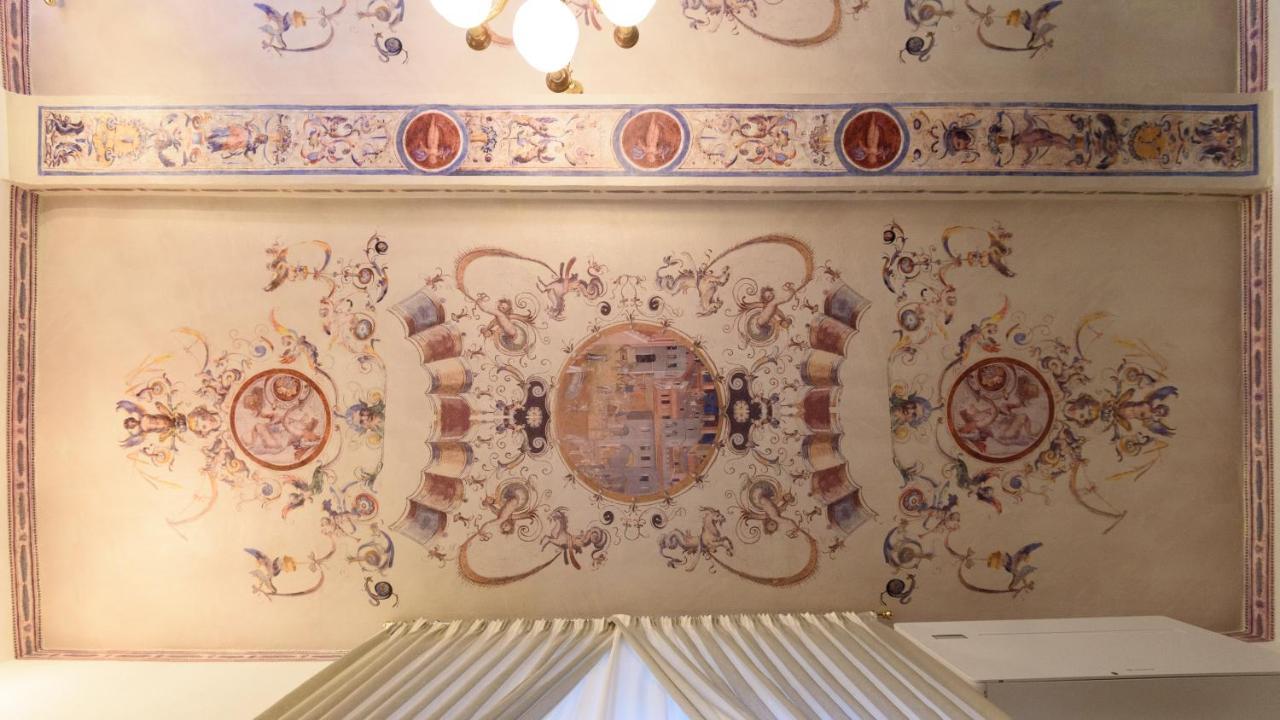 סיינה Domus Nannini Spa - L' Arco Di Matteotti מראה חיצוני תמונה