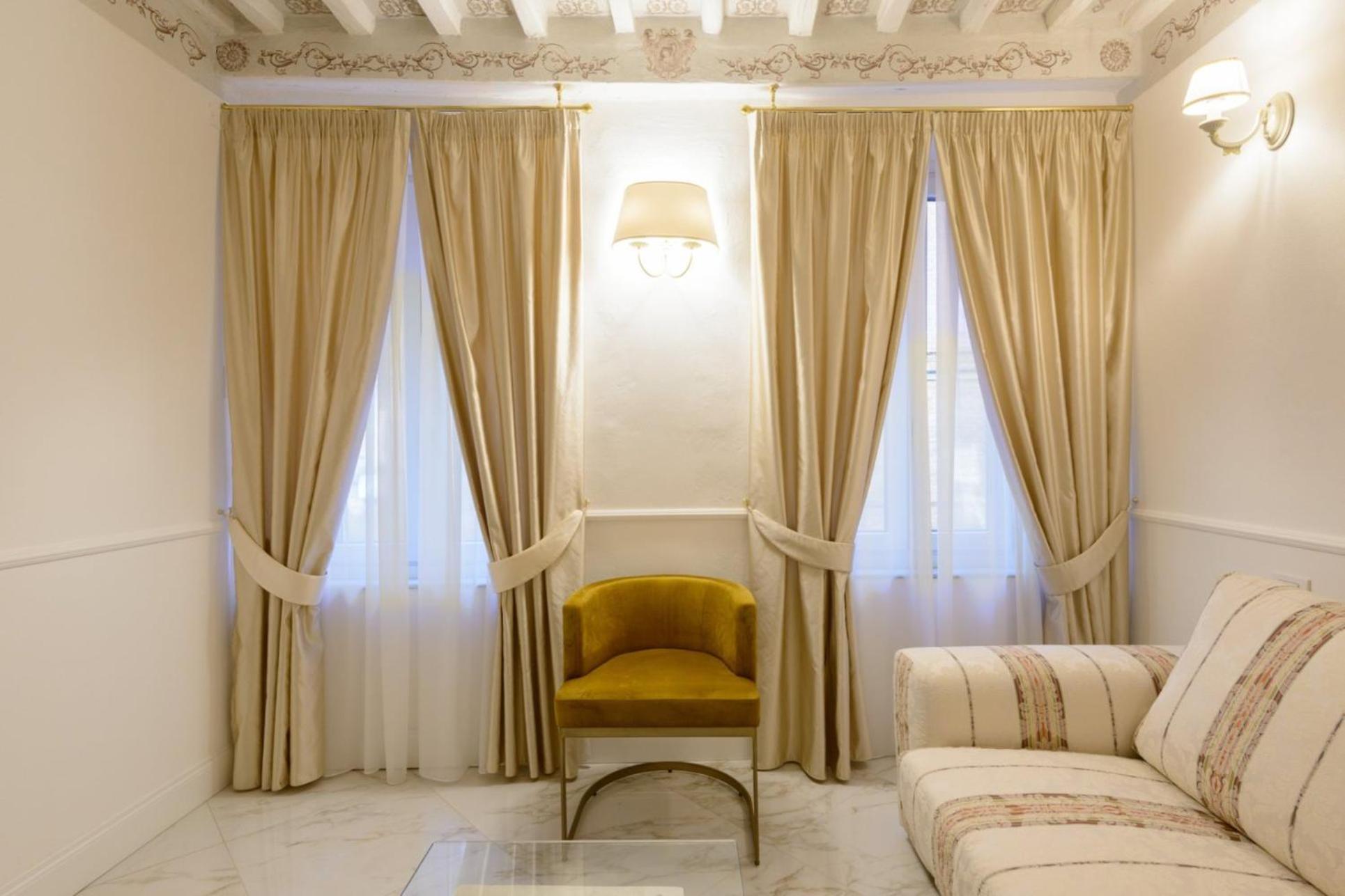 סיינה Domus Nannini Spa - L' Arco Di Matteotti מראה חיצוני תמונה